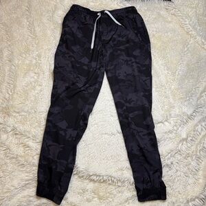 Cove men’s Black Camouflage Jogger Pants XL